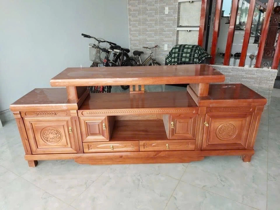 Kệ tivi gỗ tự nhiên cao cấp