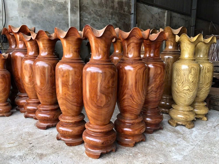 Lục bình nguyên khối gỗ hương đỏ