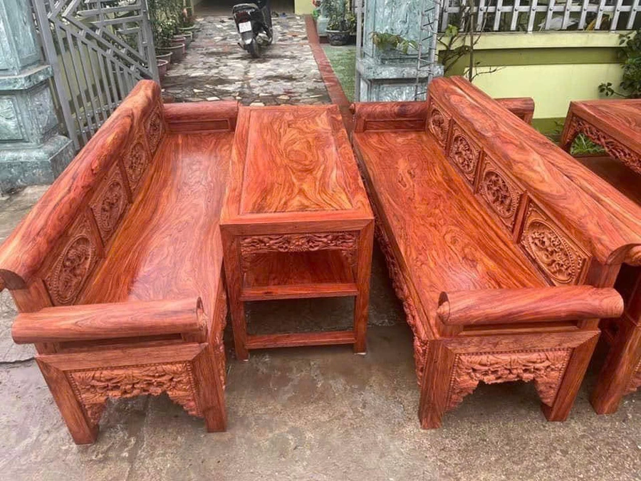 Trường kỳ gỗ nâu đỏ sáng