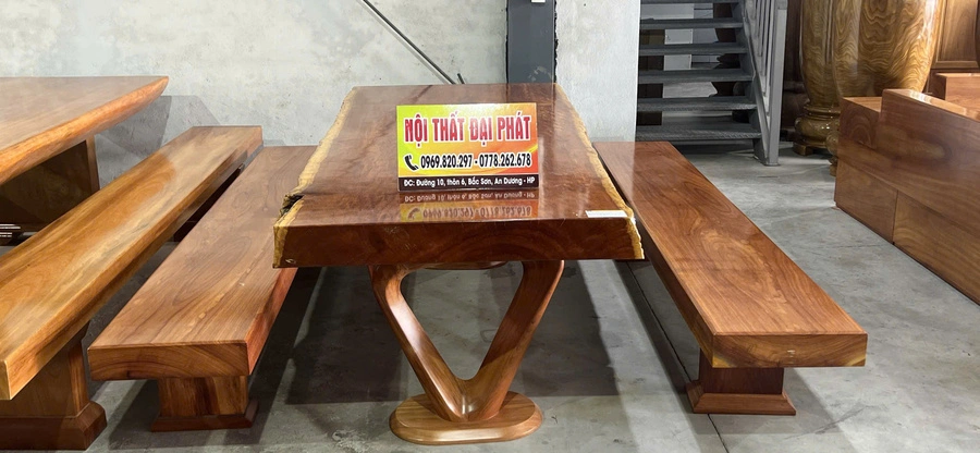 Bàn ăn nguyên khối gỗ gõ