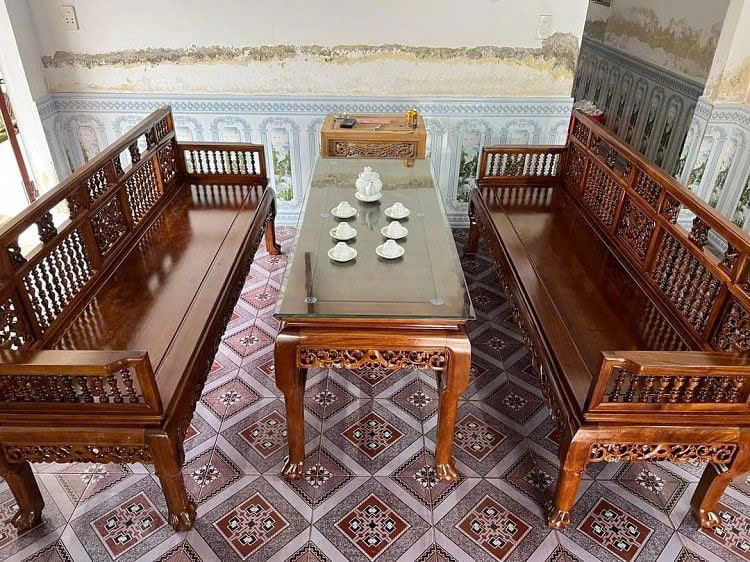 Bộ bàn ghế gỗ dài bàn kính 