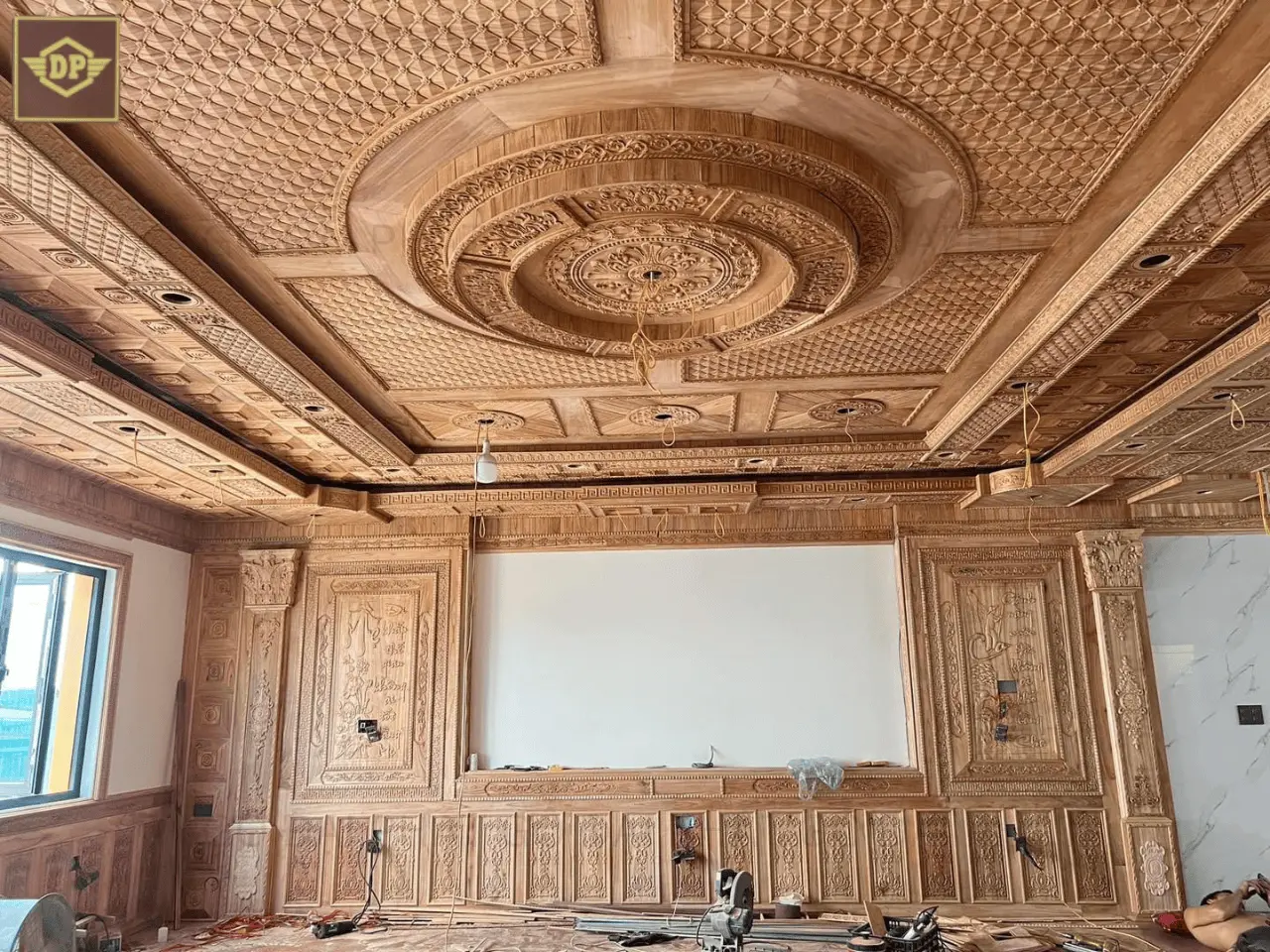 Trần gỗ phòng khách - Tạo không gian sang trọng và đẳng cấp