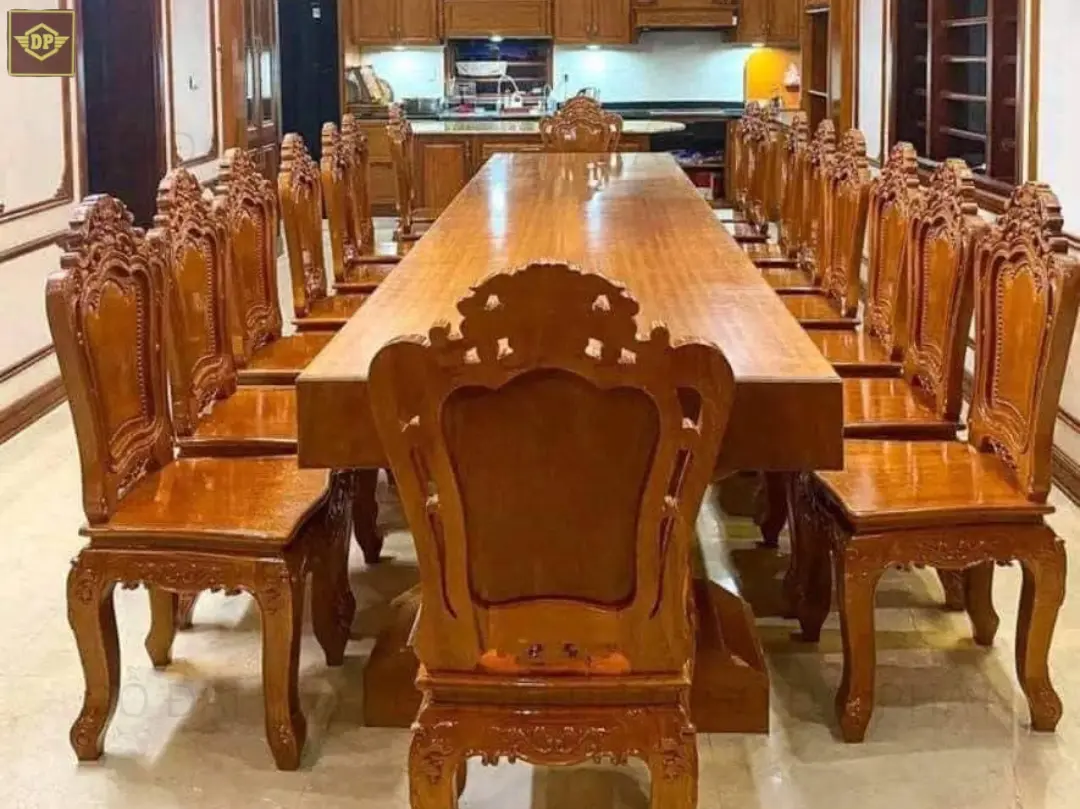 Bàn ăn nguyên khối gỗ gõ đỏ sang trọng, bền đẹp cho gia chủ